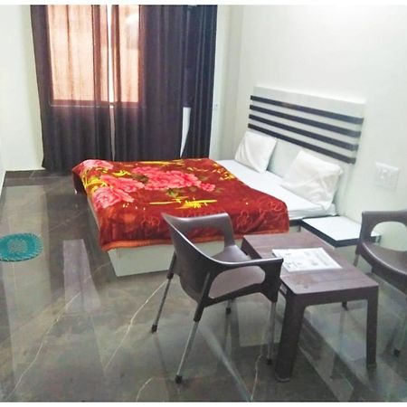 A Premium Hotel Sheeva Inn Near Temple - Fully Air Conditioning - Best Hotel Kankhal المظهر الخارجي الصورة