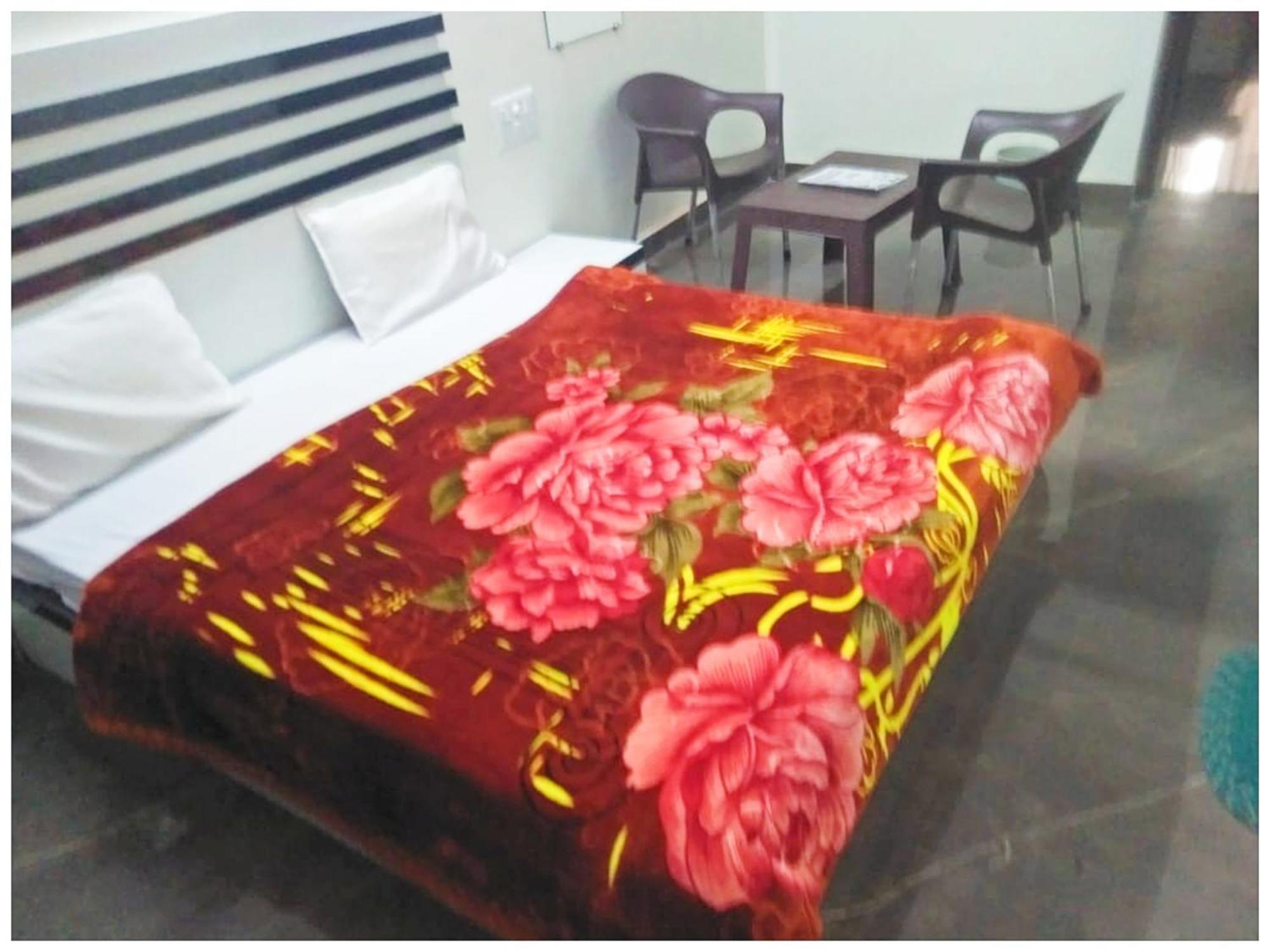 A Premium Hotel Sheeva Inn Near Temple - Fully Air Conditioning - Best Hotel Kankhal المظهر الخارجي الصورة