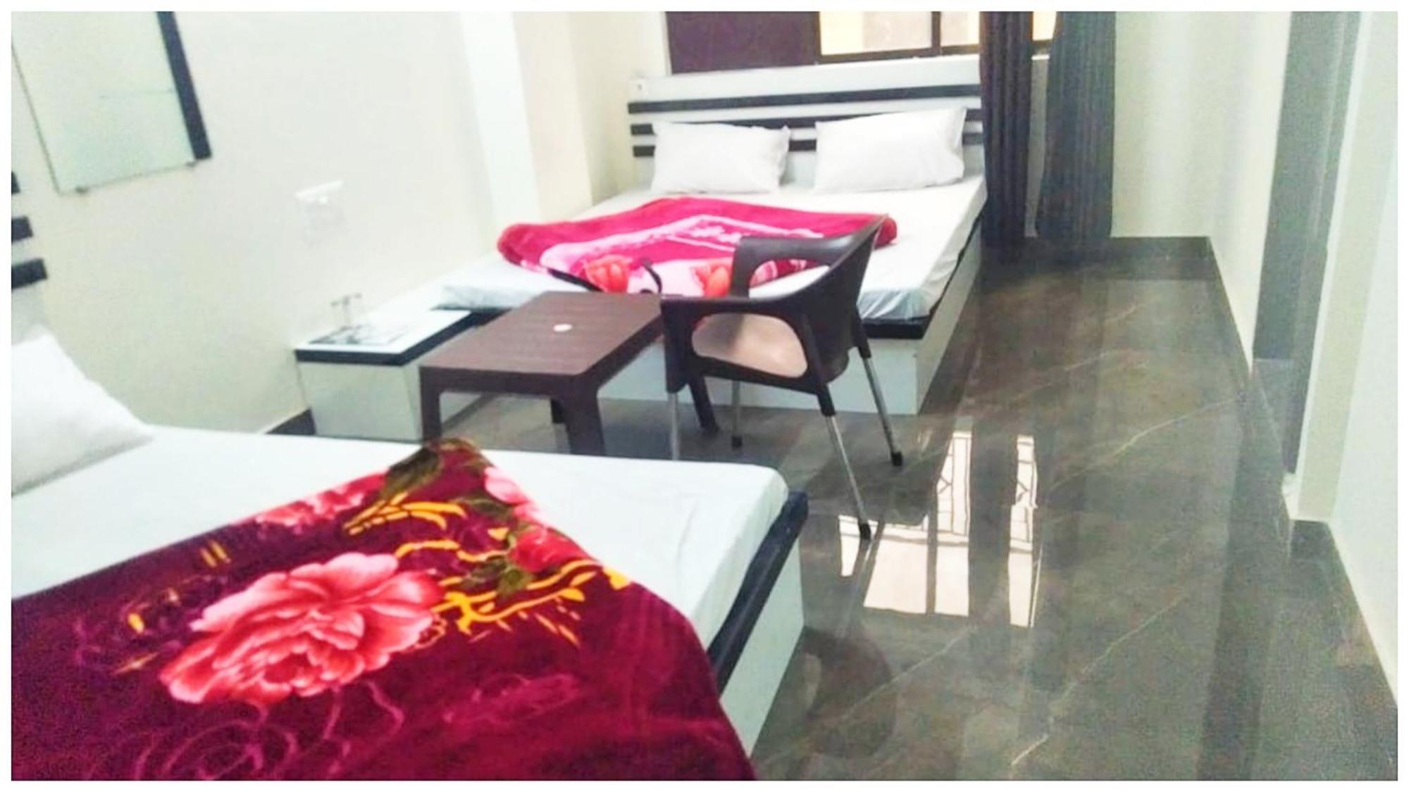 A Premium Hotel Sheeva Inn Near Temple - Fully Air Conditioning - Best Hotel Kankhal المظهر الخارجي الصورة